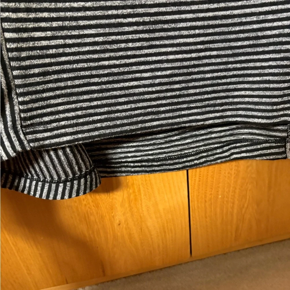 Jones New York Black and Gray Striped Mock Turtle Top - Picture 5 of 7